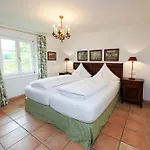 Hofgut Albfuehren Szálloda 4*