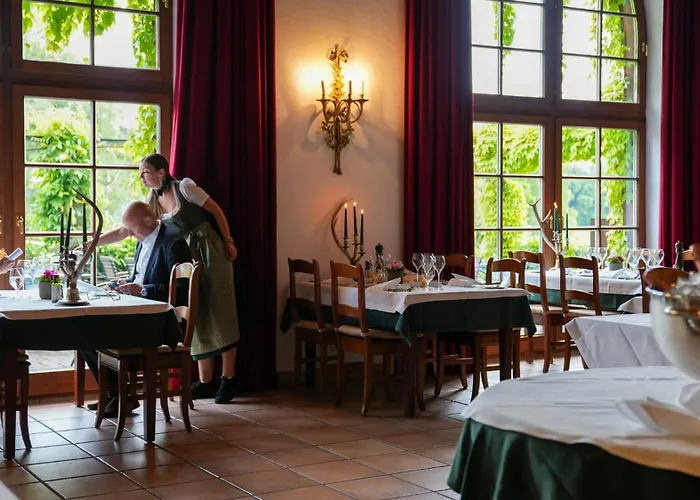 호텔 Hofgut Albfuehren